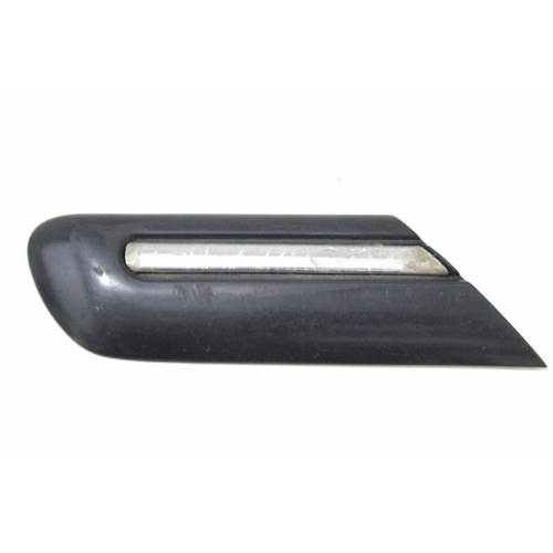 VT Left Rear Guard Mould Black 